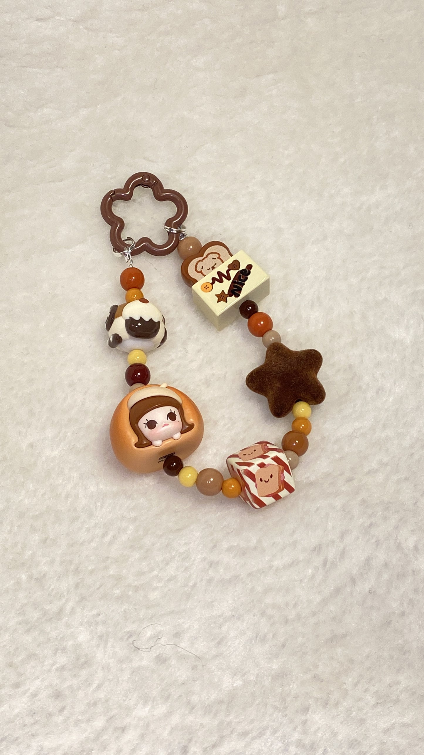 POPMART - Molly Bakery Charm